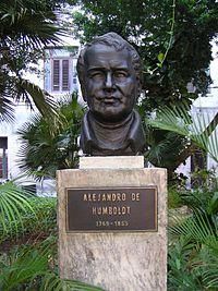 Бюст Гумбольдта на территории Гаванского университета, Куба