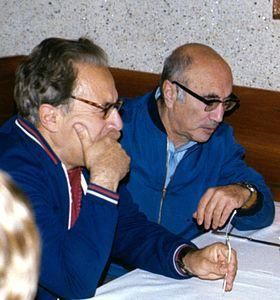 И. С. Шкловский и Я. Б. Зельдович (1977)