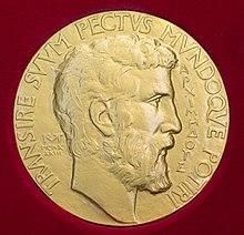 Профиль Архимеда на медали Филдсовской премии