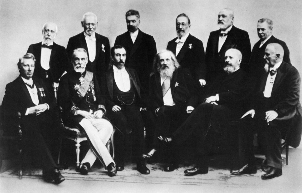 Участники празднования 200- летия Берлинской академии наук (Вант-Гофф первый в первом ряду, Менделеев в центре)