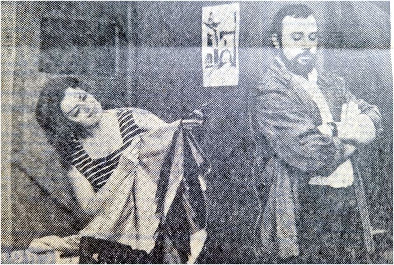 На снимке: сцена из оперетты «Фиалка Монмартра».