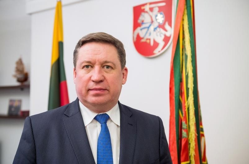 Министр обороны Литвы Раймондас Кароблис фото: kam.lt