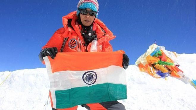 фото: DREAM HIMALAYA ADVENTURES Image caption Аншу Джамсенпа уже поднималась на Эверест два раза подряд, в 2011 году ей понадобилось на это 10 дней