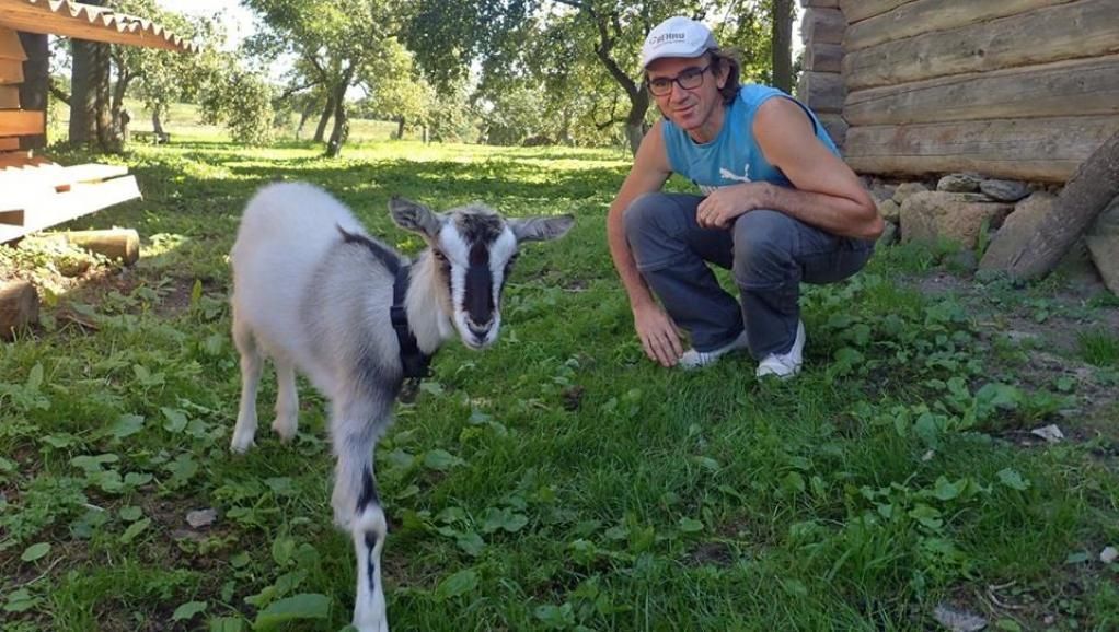 Три года назад Борис Буаняр переехал из Франции в деревню Стражевичи в 130 километрах от Витебска фото:Facebook