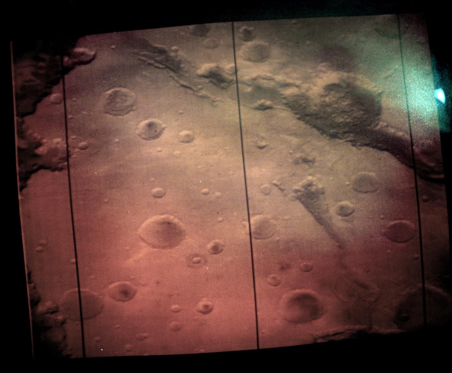 Снимок поверхности Марса в инфракрасном диапазоне. Фото: © РИА Новости
