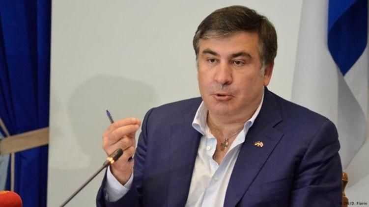 Саакашвили уже провел митинг в Черновцах против власти фото: censor.net.ua