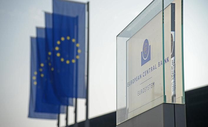 © РИА Новости, Алексей Витвицкий Табличка Центрального европейского банка во Франкфурте