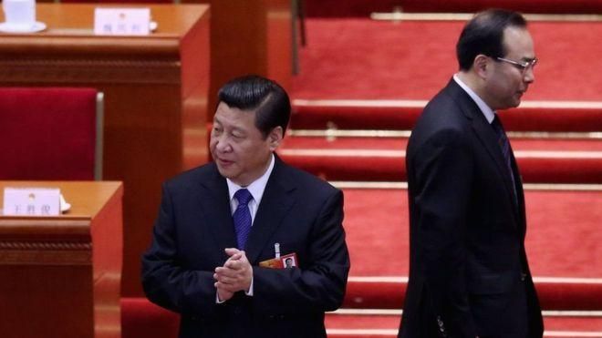 GETTY IMAGES Image caption По словам высокопоставленного чиновника, несколько членов партии планировали сместить Си Цзиньпина с поста председателя