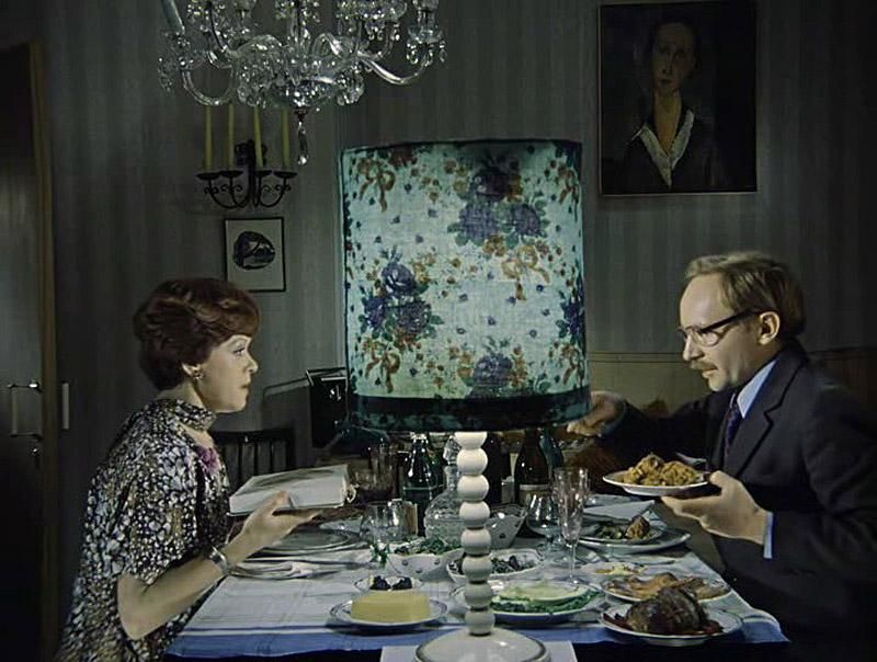 Фото: кадр из фильма "Служебный роман", 1976, реж. И. Рязанов