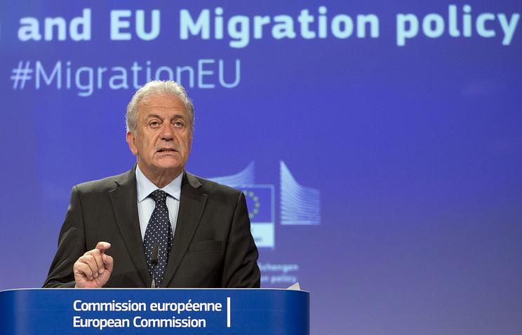 Еврокомиссар по миграции Димитрис Аврамопулос © AP Photo/Virginia Mayo