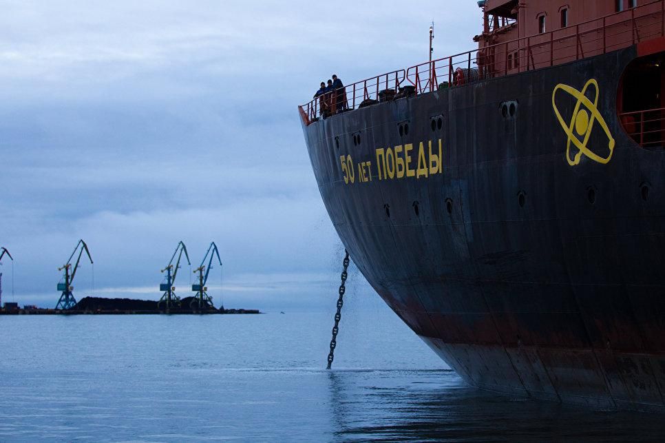 Северный морской путь. Порт Певек © РИА Новости / Михаил Фомичев