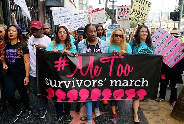 Женский марш в Лос-Анджелесе Фото: Damian Dovarganes / AP