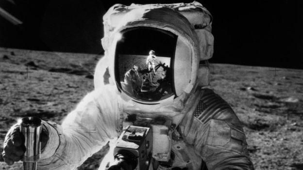 GETTY IMAGES Image caption В 1969 году он был пилотом лунного модуля миссии "Аполлон-12"
