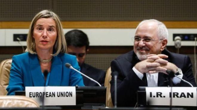 ALEXANDER SHCHERBAK/TASS/GETTY Image caption Глава европейской дипломатии Федерика Могерини подчеркивает необходимость сотрудничества с Ираном