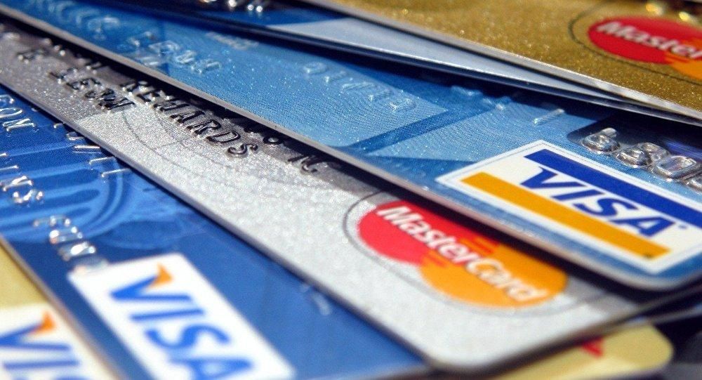 CC BY 2.0 / flickr / frankieleon / rainbow of credit
