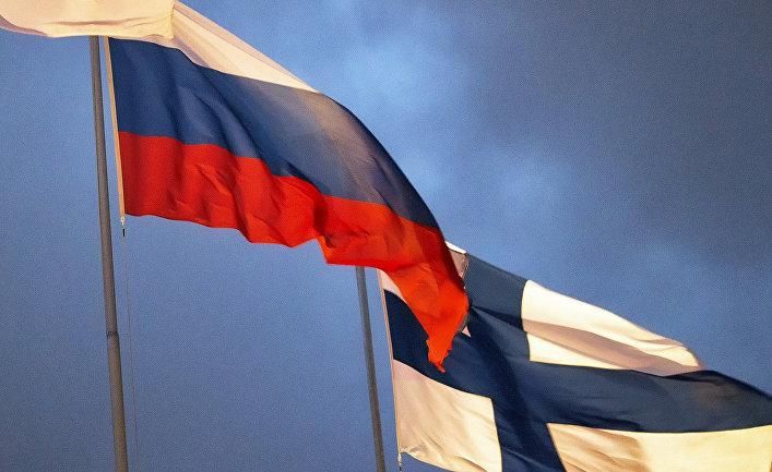 © flickr.com, Jori Samonen Флаги Финляндии и России