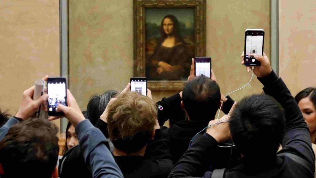 В коллекции Лувра находятся более 500 тысяч произведений искусства. REUTERS/Charles Platiau