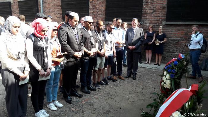 Совместная акция памяти еврейской и мусульманской молодежи в бывшем лагере смерти "Освенцим" (август 2018 г.)