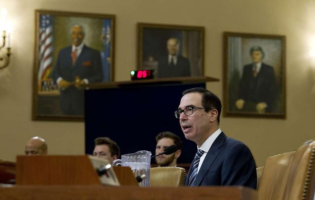 Министр финансов США Стивен Мнучин © AP Photo/Jose Luis Magana