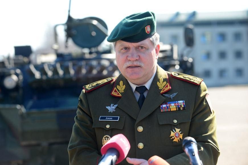 Главнокомандующий Вооруженными силами (ВС) Литвы генерал-лейтенант Йонас Витаутас Жукас