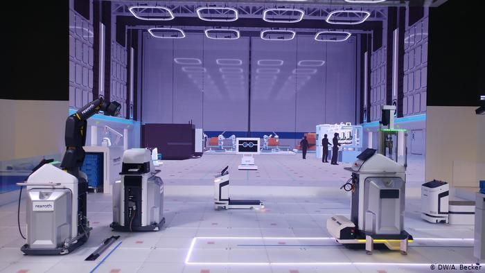 Ганноверская ярмарка-2019: Bosch демонстрирует "умную фабрику" с самостоятельно передвигающейся техникой
