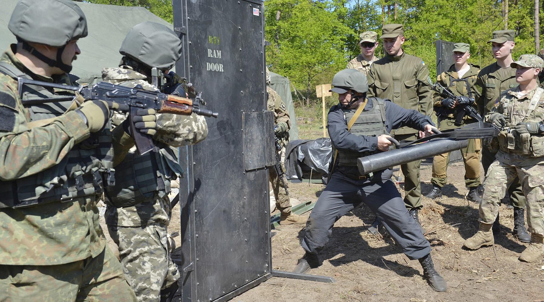 Совместные учения украинских и американских военных Reuters © Oleksandr Klymenko