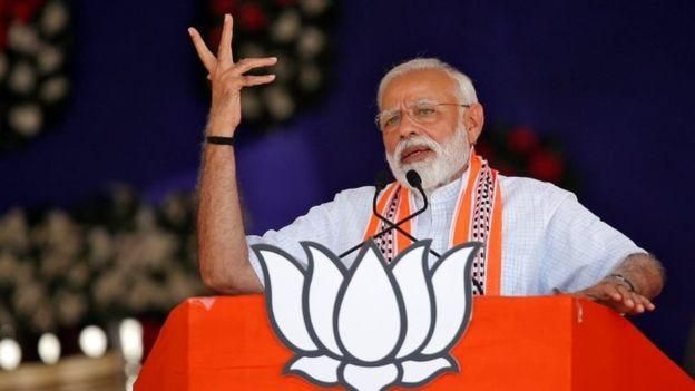 REUTERS Image caption Это будет уже второй срок Моди на посту премьер-министра. Впереди - еще пять лет управления страной