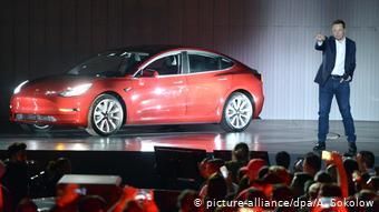 В отличие от компании Tesla, гиганты американского автопрома отстали в области электромобильности