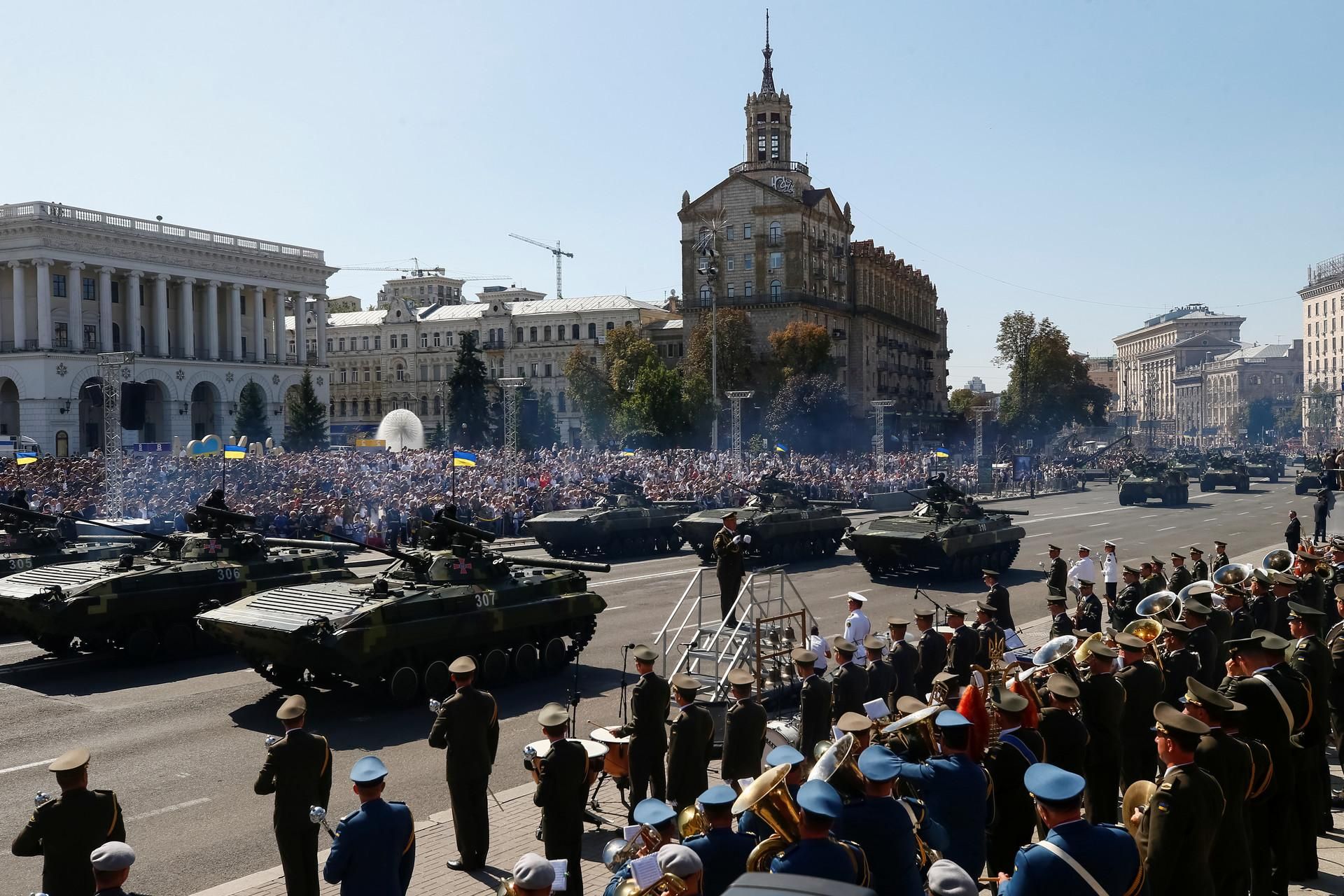 Военная техника в Киеве на параде в честь Дня независимости Украины Reuters © Gleb Garanich