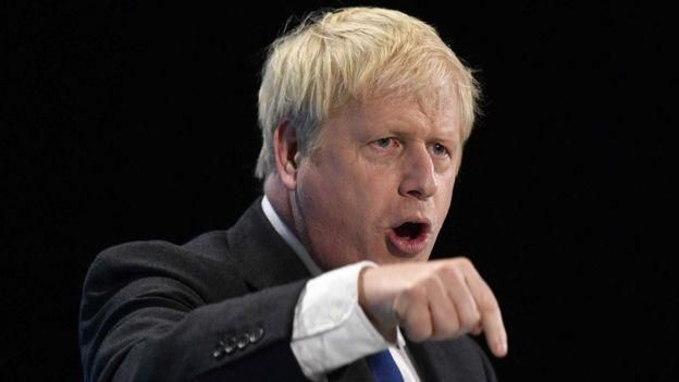 EPA Image caption "Я выведу Британию из ЕС 31 октября, что бы ни случилось", - обещает Борис Джонсон рядовым тори, в большинстве - пожилым евроскептикам