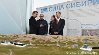 Россия начала сооружать газопровод "Сила Сибири" в 2014 году, в декабре 2019 Китай получил первый газ