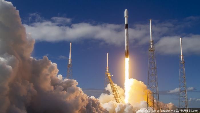 Запуск интернет-спутников на ракете Falcon 9