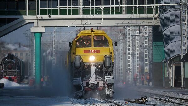 © РИА Новости / Алексей Мальгавко Снегоуборочный поезд. Архивное фото