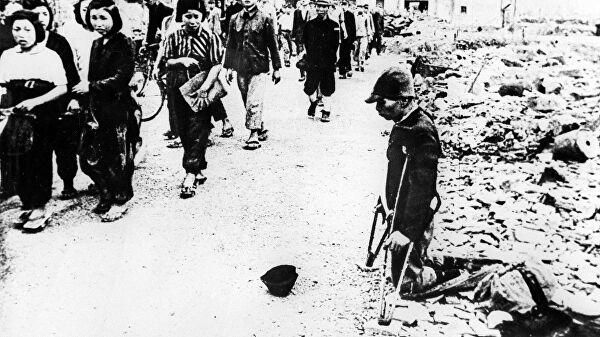 © РИА Новости Вторая мировая война (1939—1945). На улицах Токио, подвергшихся американской бомбардировке