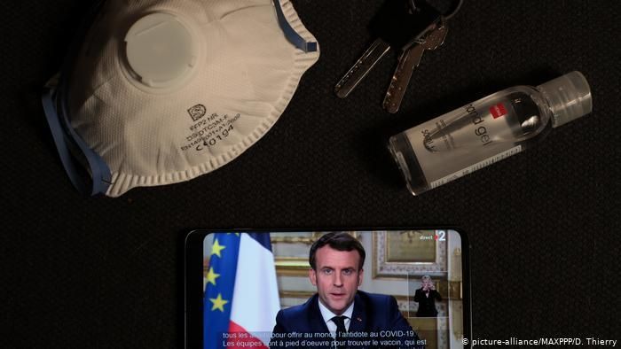 Президент Франции обращается к гражданам в связи с коронавирусом