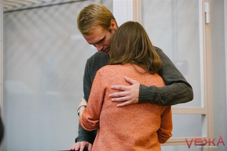 Анна Осипович и Крейг Лэнг во время судебных слушаний в Виннице. Фото: NBC news