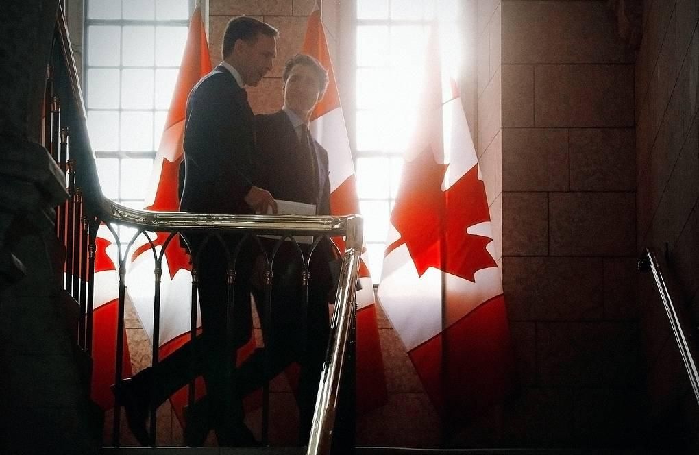 Министр финансов Канады Билл Морно и премьер-министр Канады Джастин Трюдо, 2018 год © REUTERS/Blair Gable