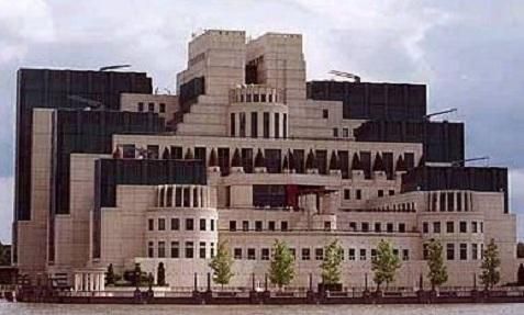 Здание британской разведки MI6 в Лондоне