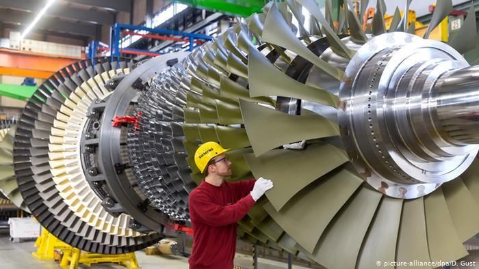 Завод Siemens Energy в Берлине специализируется на выпуске больших газовых турбин