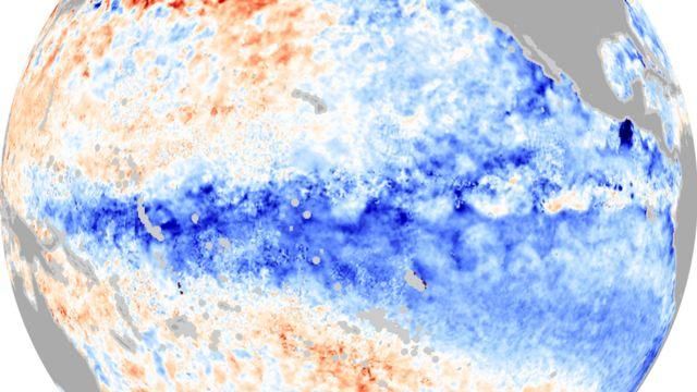 NASA Подпись к фото, На фото видны более холодные воды Тихого океана, которые свойственны Ла-Нинье