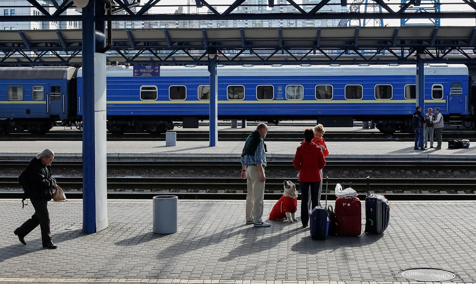 Пассажирская железнодорожная станция на Украине Reuters © Gleb Garanich