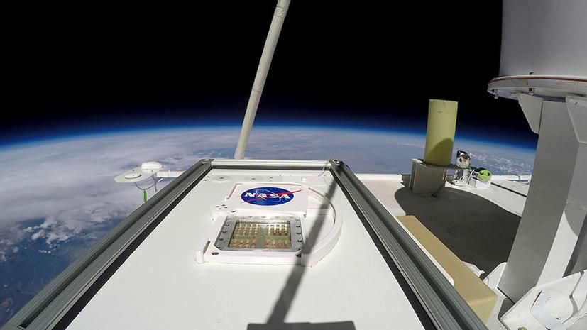 Аэростат в средней стратосфере Земли на высоте 38 км. Створка контейнера MARSBOx открыта, образцы верхнего слоя подвергаются воздействию солнечной радиации © NASA
