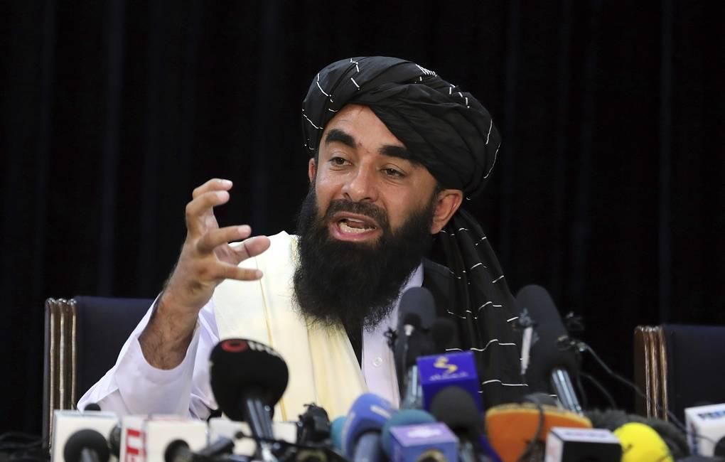 Официальный представитель движения "Талибан" Забихулла Муджахид © AP Photo/Rahmat Gul Ч