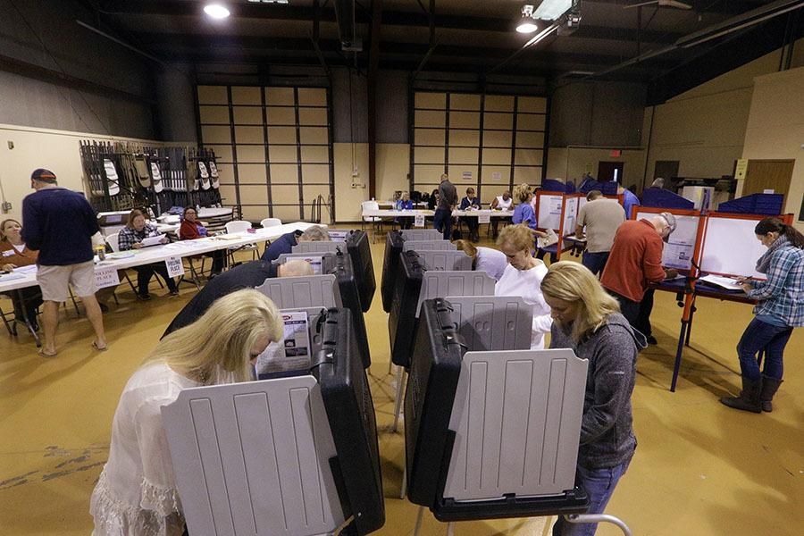 Голосование на президентских выборах в США в 2016 году © AP Photo / Seth Perlman