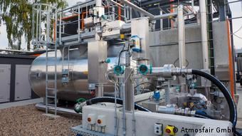 Установка Atmosfair в Верльте: в эту емкость поступает готовый синтетический керосин