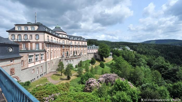 Замок-отель Бюлерхёе в Баден-Бадене
