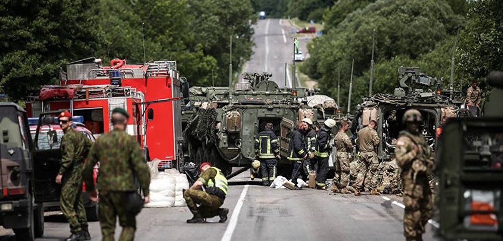 Авария техники НАТО на дорогах Литвы