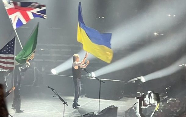 Фото: t.me/Tsaplienko Пол Маккартни с украинским флагом