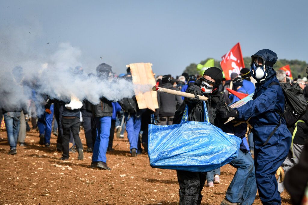 Акция экоактивистов в Сент-Солине. Фото: Scanpix