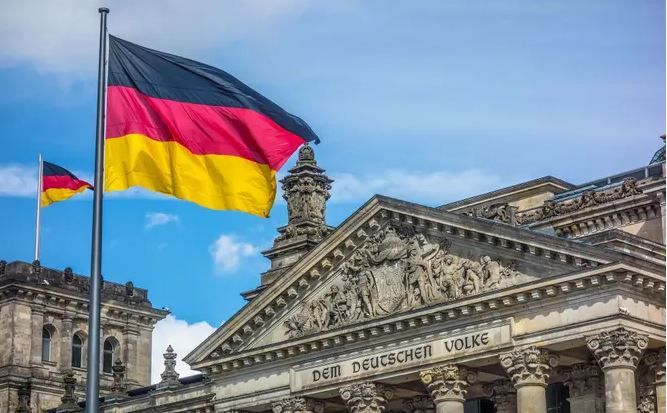 Флаг Германии. Автор: Christophe Dumortier/Pixabay